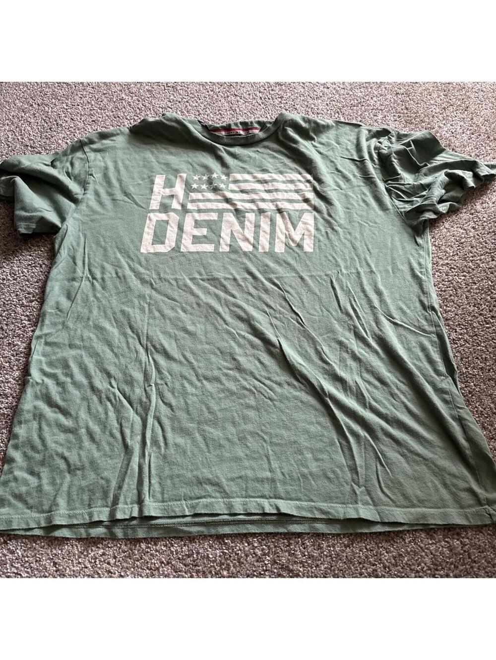 Tommy Hilfiger Men's Green Tshirt